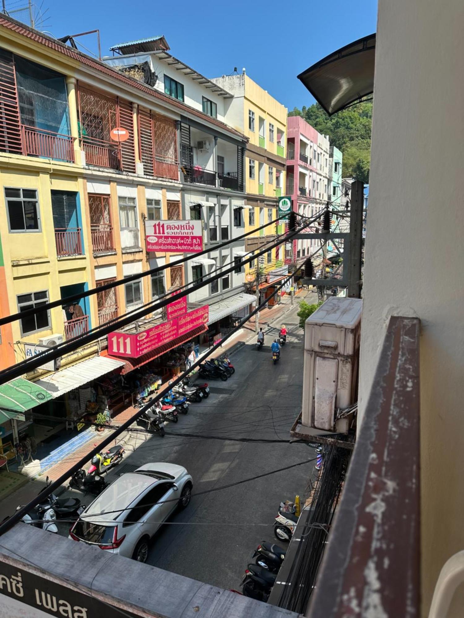Cozy Place Patong Exterior photo
