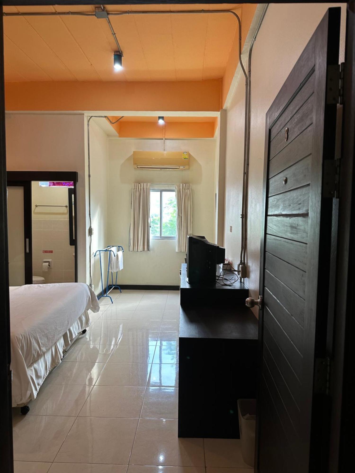 Cozy Place Patong Exterior photo