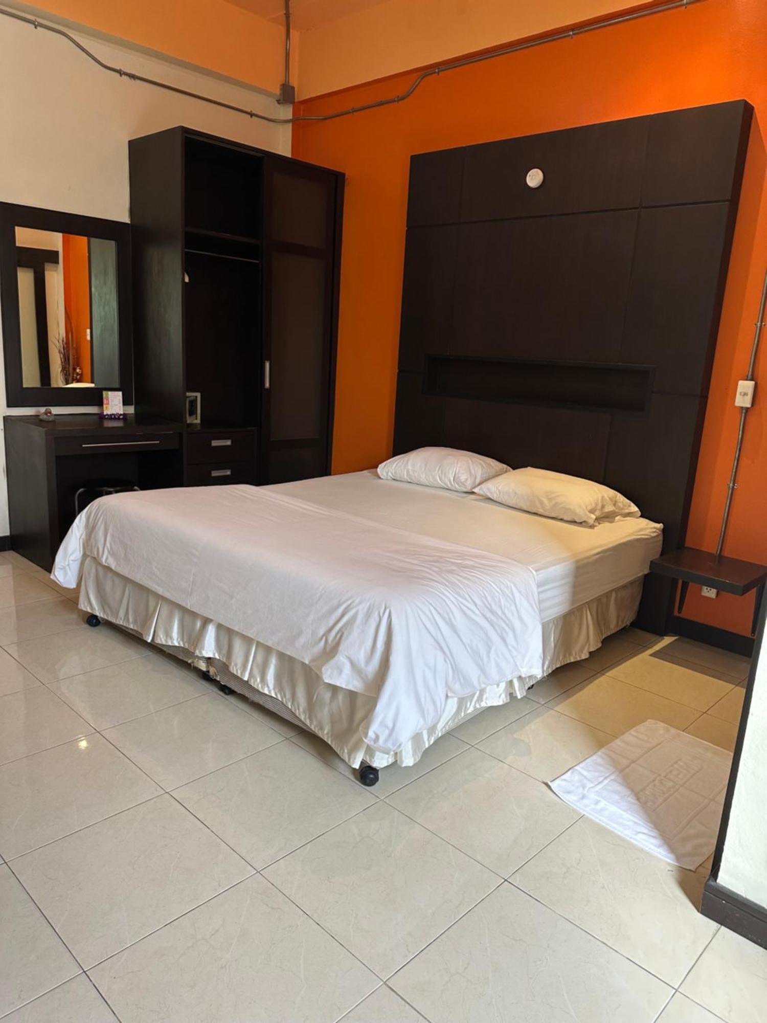 Cozy Place Patong Exterior photo